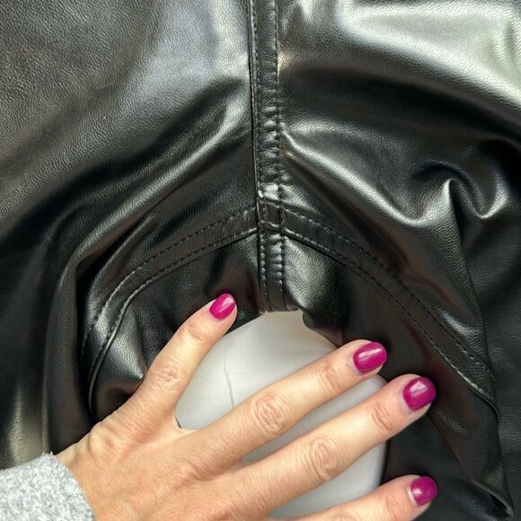 Abercrombie & Fitch Curve Love Vegan Leather Ankle‎ Straight Ultra High Rise 10 - Picture 9 of 16